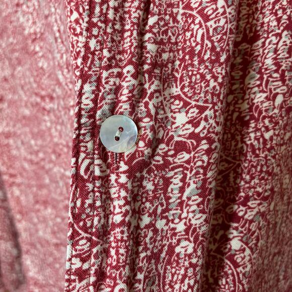 Chicos Design Red Abstract Print Pearl Shell Button Fron Shirt Blouse Large 2 - Picture 6 of 6